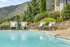 Maisons de vacances Villa La Genestiere - Familienoase und Golfertraum mit Infinity-Pool und 180-Grad-Panoramablick bis zum Meer : photos des chambres