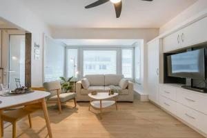 Marvin by BLOSS sunny studio near the sea