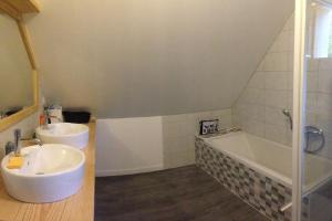 Chalets Chalet spacieux Loudenvielle : photos des chambres