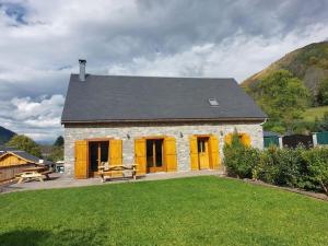 Chalets Chalet spacieux Loudenvielle : photos des chambres