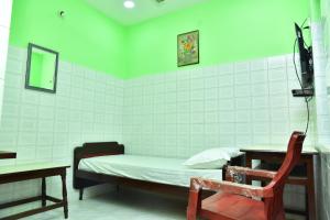 Sri Tirumalaa Hotel