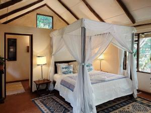 Ol Losowan House and Cottages