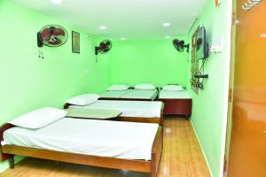 Sri Tirumalaa Hotel