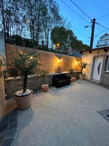 Appartements Le Domaine Des Yebles - Appartement Calme et elegant : photos des chambres