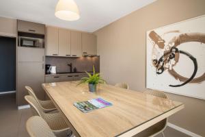 Apartment Zulijani Helis B4