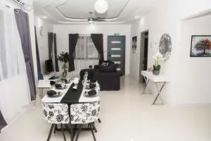 Oricha Villa - Content