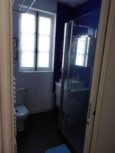 Maisons de vacances Grande maison a 300m mer et commerces, parking 2places et linge inclus : photos des chambres