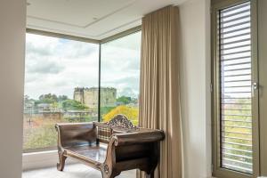 Castle Outlook at Ryedale House