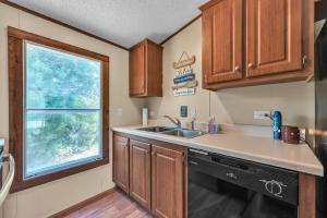 Waterfront Lodge by The Lodges at Fossil Creek