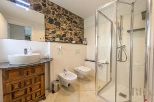 Bella Vista RDA Luxury Apartments vista lago parking