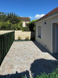 Ticya Lodge -Maison neuve à 10 min de Disneyland, parking privé