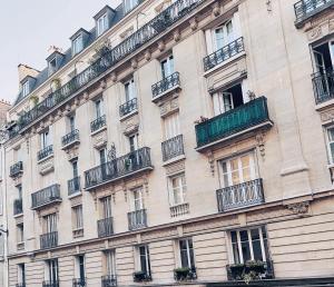 Appt rénové proche Montmartre Gare du Nord et EST