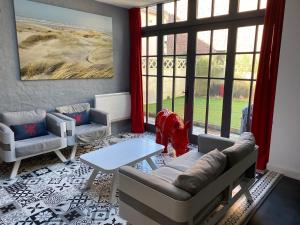 Maisons de vacances Grande maison a 300m mer et commerces, parking 2places et linge inclus : photos des chambres