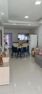 Casa em Unamar com piscina privativa