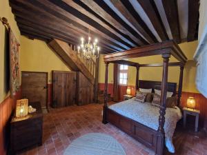 Maisons de vacances Chateau de la Mothe de Vicq - Allier, a proximite de Vichy : photos des chambres