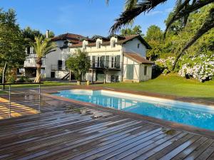 Villas Villa Fortune - 11 couchages - Piscine & Tennis : photos des chambres