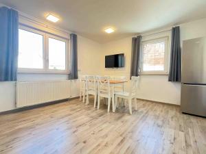 SAD303 - Geräumige Monteurwohnung mit Balkon