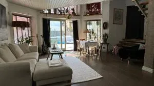 Modernt hus nära stad och strand - Löderup