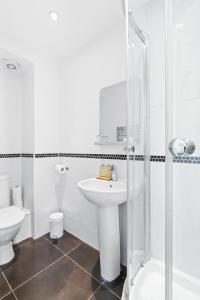 Stay by Brighton Modern Comfort in the City