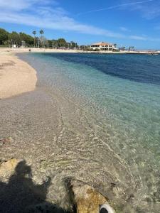 Grand Studio à 100m des plages
