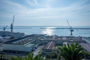 Panorama dAzur I Vue mer & 13 personnes