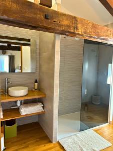 B&B / Chambres d'hotes LE DOMAINE DE GORNETON : photos des chambres