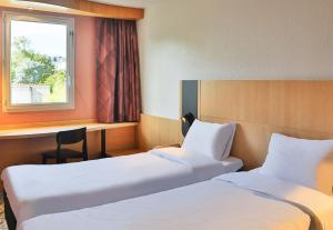 B&B HOTEL Les Sables-dOlonne Centre Gare