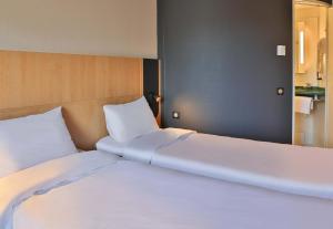 Hotels B&B HOTEL Les Sables-d'Olonne Centre Gare : photos des chambres