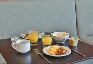Hotels B&B HOTEL Les Sables-d'Olonne Centre Gare : photos des chambres