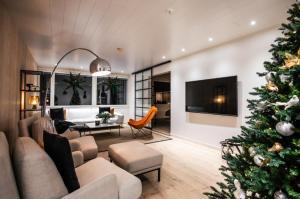 Santas Luxury City Apartment 1