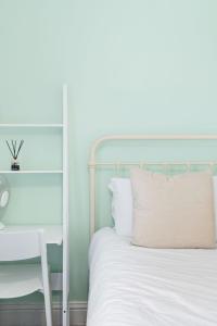 Brighton Pier with Comfort in the City