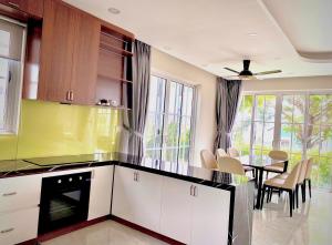Novaworld Phan Thiết - Villa Song Huong