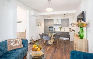 Luxury Apartment With Breathtaking View & Private Pool