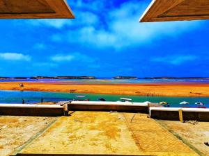 f13 dar Yassin Duplex très proche de la lagune