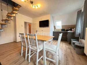 SAD803 - Zweistöckige Monteurwohnung