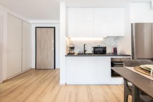 Anemoi Home - Luxe Stay with Pool & Gym by TT