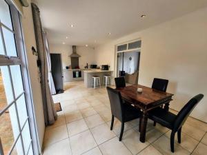 Mountain Vineyard Cottage