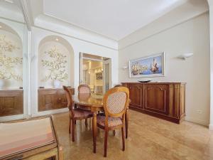 Nestor&Jeeves - HORIZON PROMENADE - Central - Sea front