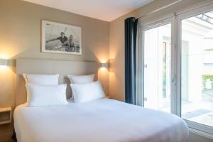 Deluxe Room room in Suites & Hôtel Helzear Etoile