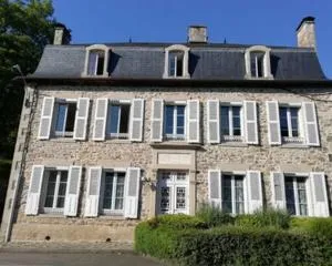 PascaleEscale - 圣朱利安奥博伊