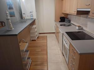 Luxury Apartment, Marina, Beach & Pool II