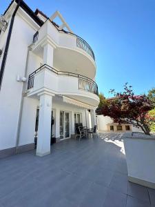 Apartment with private pool Kotor, Ljuta