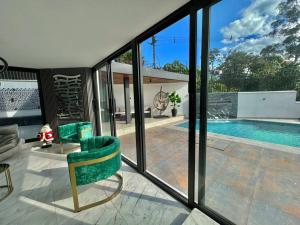 Mansión moderna Poblado-Piscina-