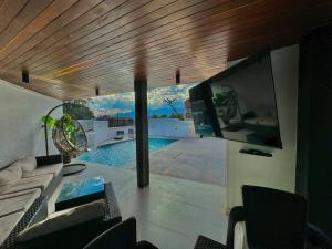 Mansión moderna Poblado-Piscina-