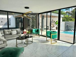 Mansión moderna Poblado-Piscina-