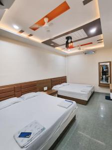 shree trilokeshwar guesthouse