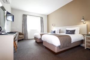 Superior Twin Room room in All Saints Hotel