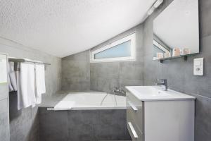 Hotels Hotel Triton : photos des chambres