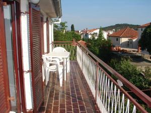 Two-Bedroom Apartment Standard room in Apartments Dragan - Economy