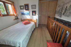 Appartements Appartement familial au Revard vue sur le jardin d-enfant et pistes : photos des chambres